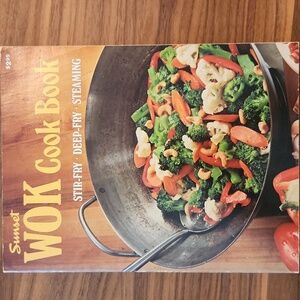 1970's Vintage Sunset Wok Cook Book